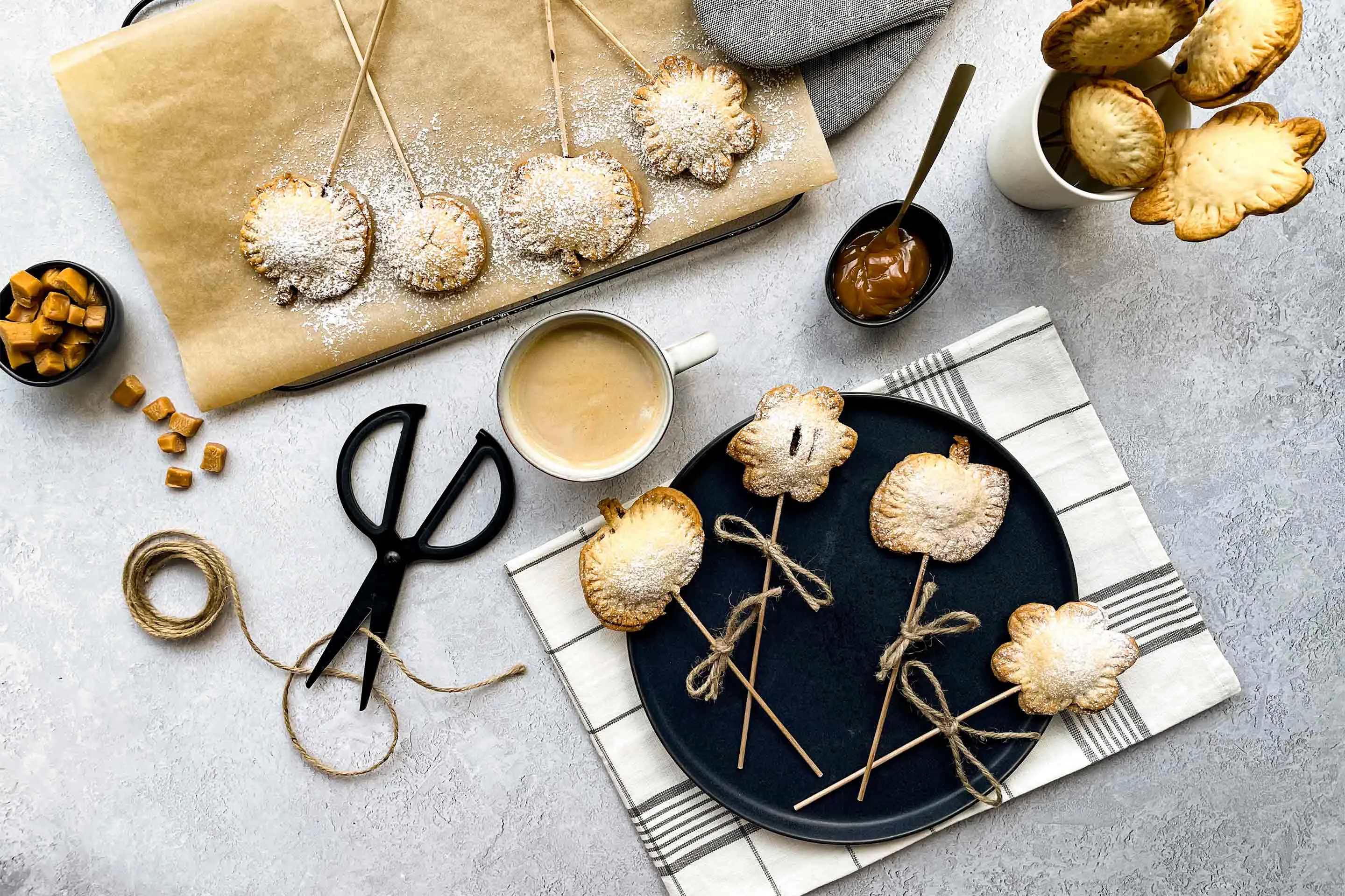 Halloween Pie Pops Web
